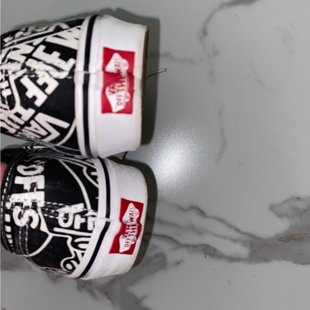 Vans Off The Wall Sneakers, Black White Words Script, Size 7.5 Women’s - Picture 3 of 8